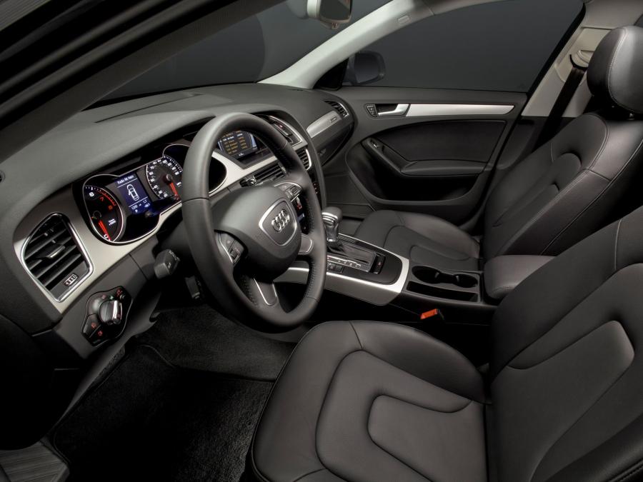 Интерьер Audi A4 2.0T Quattro Sedan (B8, 8K) 2012 года  (NA) (фото 11 из 14)